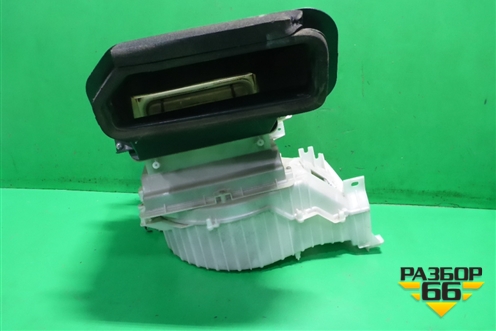 Корпус отопителя (под моторчик) для Mitsubishi Grandis с 2004г (Грандис)