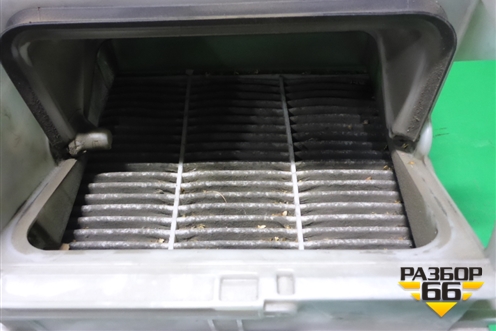 Корпус отопителя (под моторчик) для Mitsubishi Grandis с 2004г (Грандис)