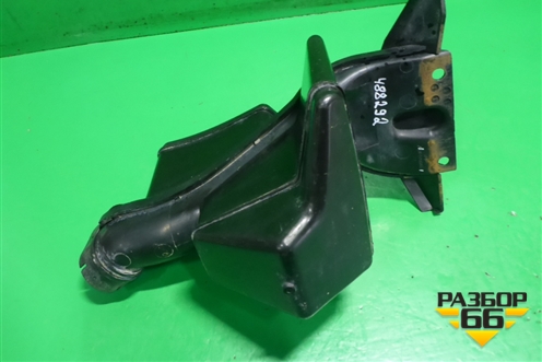 Воздухозаборник воздушного фильтра (MN110585) для Mitsubishi Grandis с 2004г (Грандис)