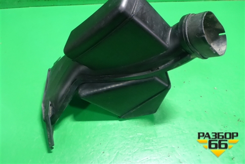 Воздухозаборник воздушного фильтра (MN110585) для Mitsubishi Grandis с 2004г (Грандис)