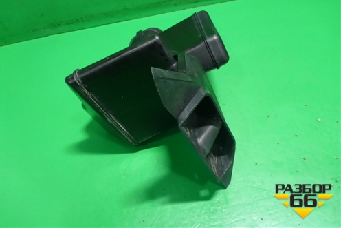 Воздухозаборник воздушного фильтра (MN110585) для Mitsubishi Grandis с 2004г (Грандис)