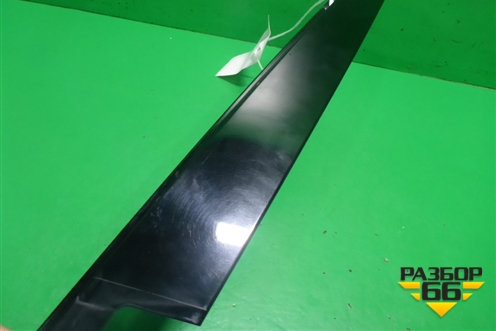 Накладка двери передней левой (на рамку) (72897289613) для BMW X5 F15 с 2013г (Х5 Ф15)