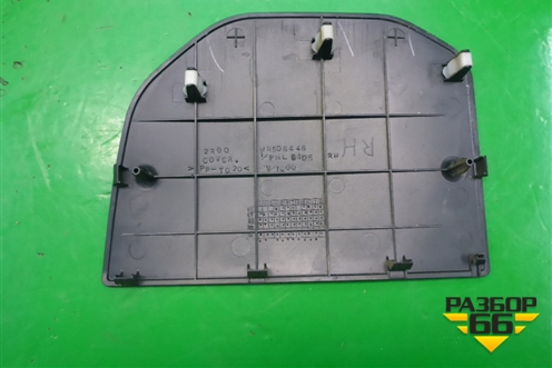 Накладка на торпедо (боковая правая) (MR506446) для Mitsubishi Lancer-9  с 2003-2008г (Лансер)