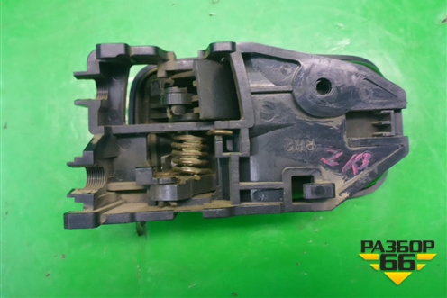 Ручка внутренняя двери задней правой для Mitsubishi Lancer-9  с 2003-2008г (Лансер)