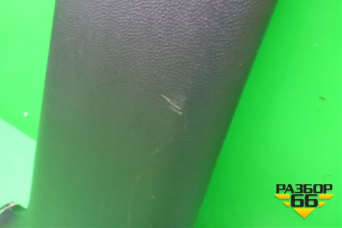 Обшивка стойки центральная нижняя правая (MR444208) для Mitsubishi Lancer-9  с 2003-2008г (Лансер)