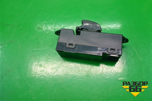Кнопка стеклоподъёмника (задняя левая) (8608A101) для Mitsubishi Lancer-9  с 2003-2008г (Лансер)