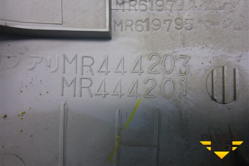 Обшивка стойки центральная верхняя левая (MR444203) для Mitsubishi Lancer-9  с 2003-2008г (Лансер)