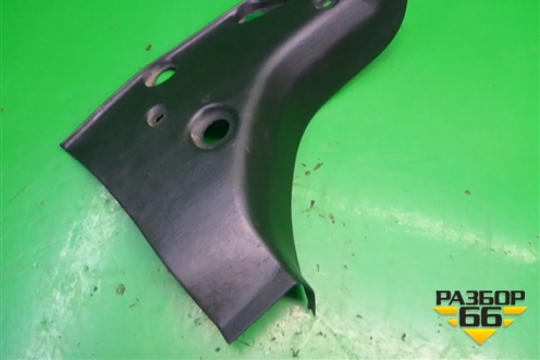 Обшивка багажника (на заднюю панель правая) (98ABF13024BDW) для Ford Focus 1 с 1998-2004г (Фокус)