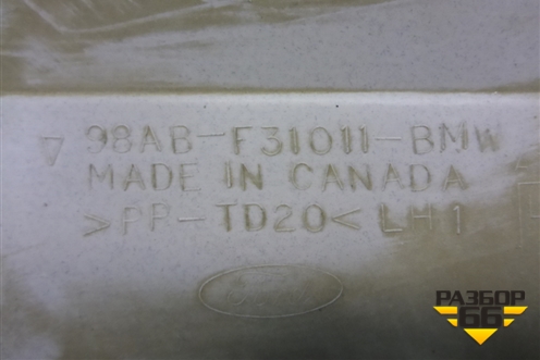 Обшивка стойки задняя верхняя левая (седан) (98ABF31011BMW) для Ford Focus 1 с 1998-2004г (Фокус)
