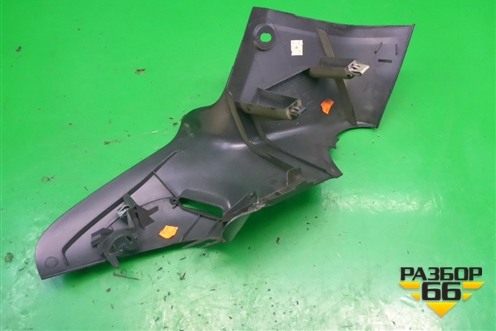 Обшивка стойки задняя верхняя левая (седан) (98ABF310A33) для Ford Focus 1 с 1998-2004г (Фокус)