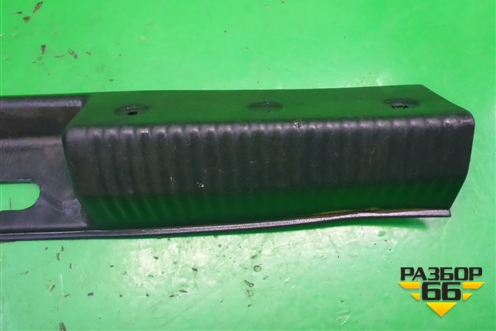 Обшивка багажника (на заднюю панель седан) (98ABF40352BFW) для Ford Focus 1 с 1998-2004г (Фокус)