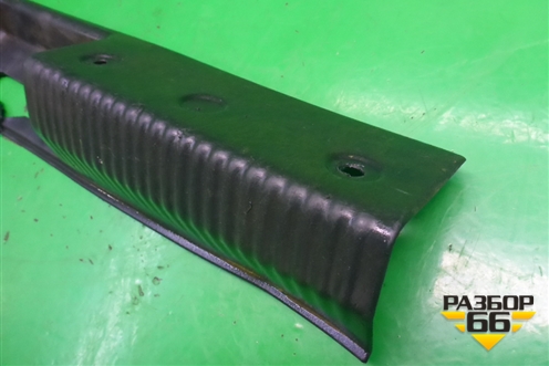 Обшивка багажника (на заднюю панель седан) (98ABF40352BFW) для Ford Focus 1 с 1998-2004г (Фокус)