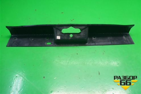 Обшивка багажника (на заднюю панель седан) (98ABF40352BFW) для Ford Focus 1 с 1998-2004г (Фокус)