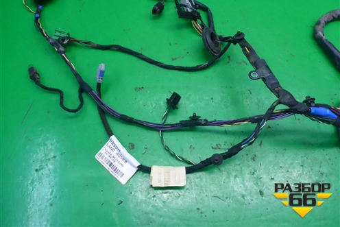 Проводка двери задней правой (YMM502531A) для Land Rover Discovery 3 с 2004-2009г (Дискавери)