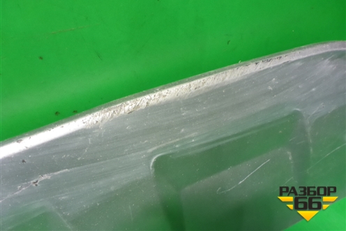 Накладка переднего бампера (4M0807733D) для Audi Q7 c 2015г (Ку 7)