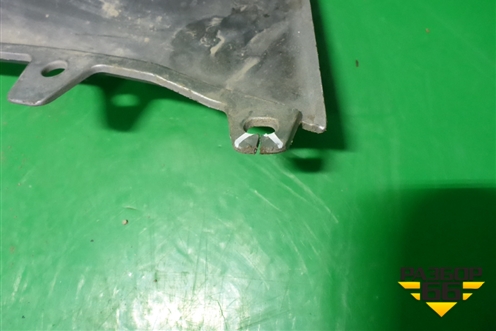 Накладка переднего бампера (4M0807733D) для Audi Q7 c 2015г (Ку 7)