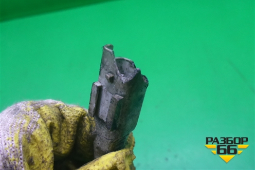 Датчик детонации (2.7л 276DT) для Land Rover Discovery 3 с 2004-2009г (Дискавери)