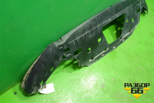 Пыльник переднего бампера центральный (J8A217F775AA) для Land Rover Range Rover Velar с 2017г (Велар)