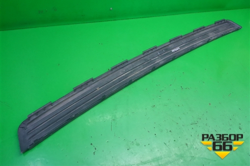 Накладка заднего бампера (верхняя) (DOE000011) для Land Rover Discovery 3 с 2004-2009г (Дискавери)