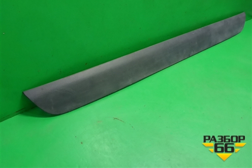 Накладка двери багажника (768020R070) для Toyota Rav-4 с 2018г (Рав 4)