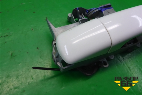 Ручка наружная двери передней правой для Peugeot 408 с 2012г