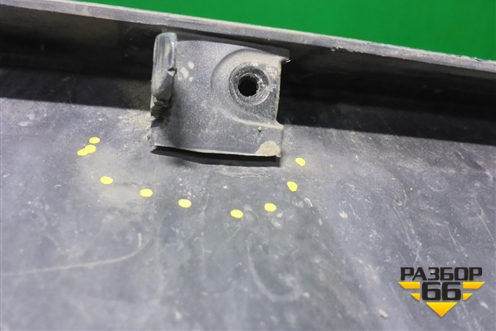 Накладка переднего бампера (4M0807733D) для Audi Q7 c 2015г (Ку 7)