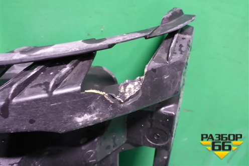 Кронштейн заднего бампера правый (51128069246) для BMW X5 G05 с 2018г (Х5 Г05)