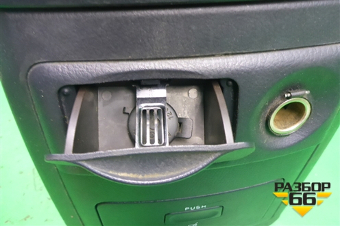 Подлокотник для Kia Sorento I с 2002-2011г (Соренто 1)