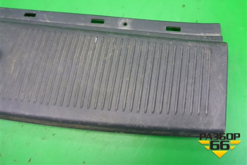 Обшивка багажника на заднюю панель (872523E000) для Kia Sorento I с 2002-2011г (Соренто 1)