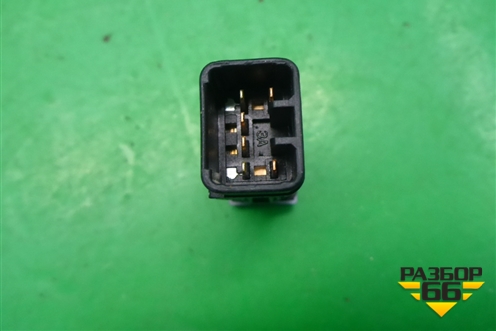 Кнопка обогрева сидений (правая после 2006г) (202002962) для Kia Sorento I с 2002-2011г (Соренто 1)