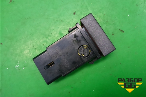 Кнопка аварийной сигнализации (после 2006г) для Kia Sorento I с 2002-2011г (Соренто 1)