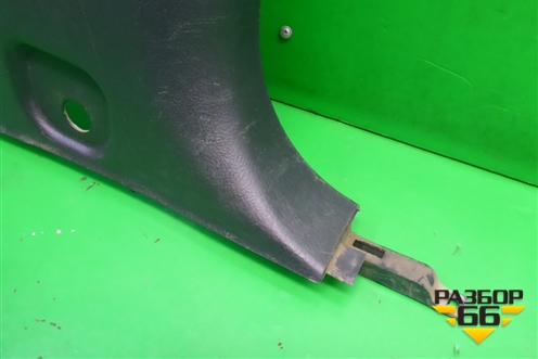 Обшивка стойки центральная нижняя правая (858353E000) для Kia Sorento I с 2002-2011г (Соренто 1)