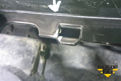 Накладка на порог наружная левая (A2576907301) для Mercedes Benz CLS C257 с 2018г (ЦЛС)