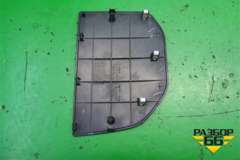 Накладка на торпедо (боковая левая) (MR506445) для Mitsubishi Lancer-9  с 2003-2008г (Лансер)