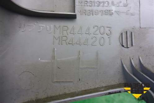 Обшивка стойки центральная верхняя левая (MR444203) для Mitsubishi Lancer-9  с 2003-2008г (Лансер)