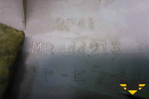 Обшивка стойки задняя верхняя левая (седан) (MR444213) для Mitsubishi Lancer-9  с 2003-2008г (Лансер)