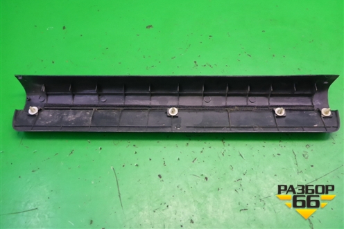 Накладка порога внутренняя переднего левого (MR417191) для Mitsubishi Lancer-9  с 2003-2008г (Лансер)