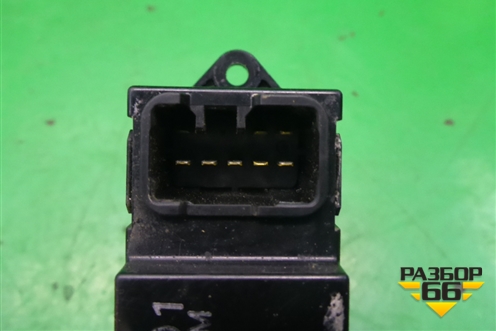 Кнопка стеклоподъёмника (8608A101) для Mitsubishi Lancer-9  с 2003-2008г (Лансер)