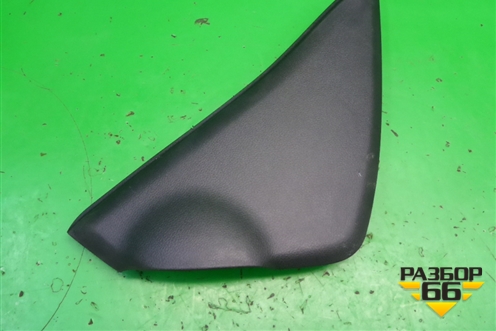 Накладка на торпедо (боковая правая) (847254Y100) для Kia Rio с 2011-2016г (Рио 3)