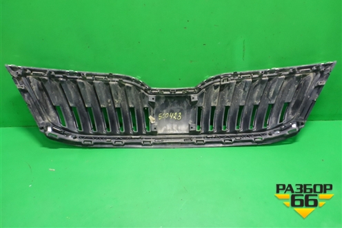 Решетка радиатора (после 2017г) (5E0853653C) для Skoda Octavia (A7) с 2013г (Октавия)