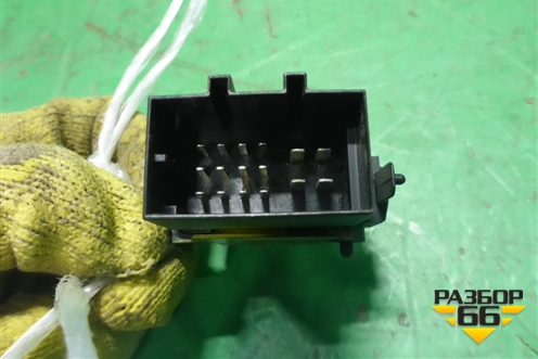 Блок электронный (обогрева сидений) (6R0959772A) для Skoda Rapid с 2013г (Рапид)