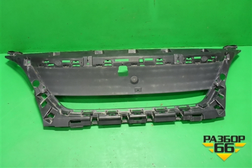 Кронштейн решетки радиатора (под камеру) (9815317777) для Peugeot 3008 с 2016г