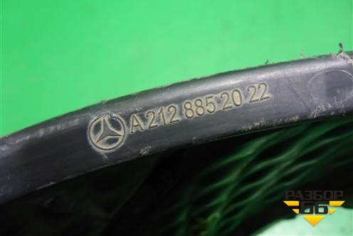 Решетка в передний бампер правая (A2128852022) для Mercedes Benz E-Klass W212 с 2009-2016г (Е)