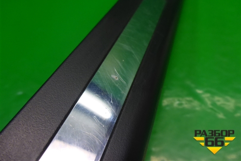 Накладка порога внутренняя переднего левого (в проём) (8659960) для Volvo XC70 с 2007г (ХС70)