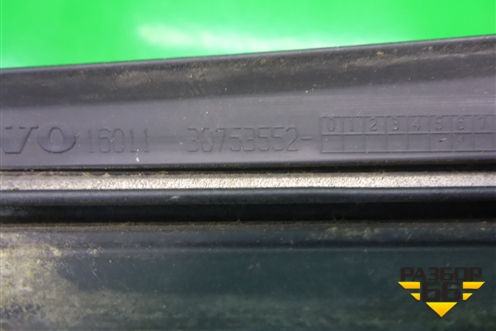 Молдинг лобового стекла левый (30753552) для Volvo XC70 с 2007г (ХС70)