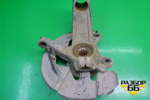 Кулак поворотный передний левый для Volvo XC70 с 2007г (ХС70)