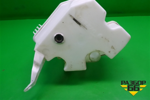 Бачок омывателя лобового стекла (30784233) для Volvo XC70 с 2007г (ХС70)