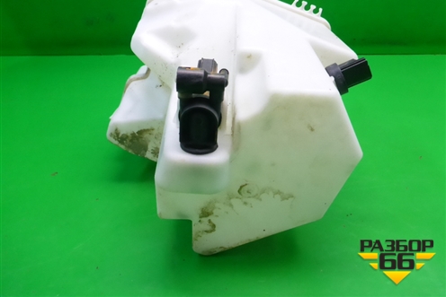 Бачок омывателя лобового стекла (30784233) для Volvo XC70 с 2007г (ХС70)