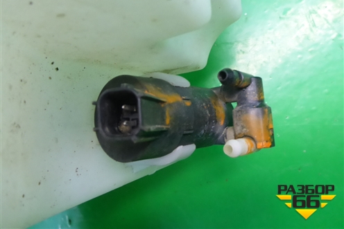 Бачок омывателя лобового стекла (30784233) для Volvo XC70 с 2007г (ХС70)