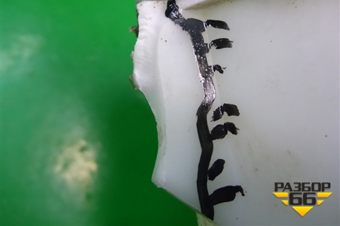 Бачок омывателя лобового стекла (30784233) для Volvo XC70 с 2007г (ХС70)